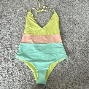 NWT halter swimsuit